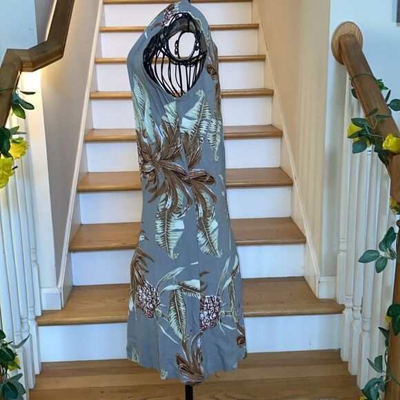 ✨ Soft Surroundings Grey Tropical Sleeveless Sun Dress✨ - Picture 7 of 11